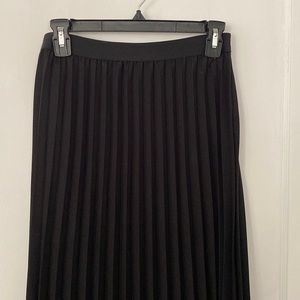 Black Midi Pleated Skirt
